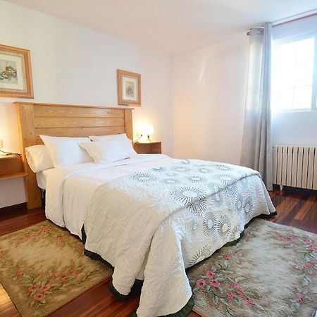 פונטה-ודרה Casa Con Jardin En Vilanova De Arousa מראה חיצוני תמונה