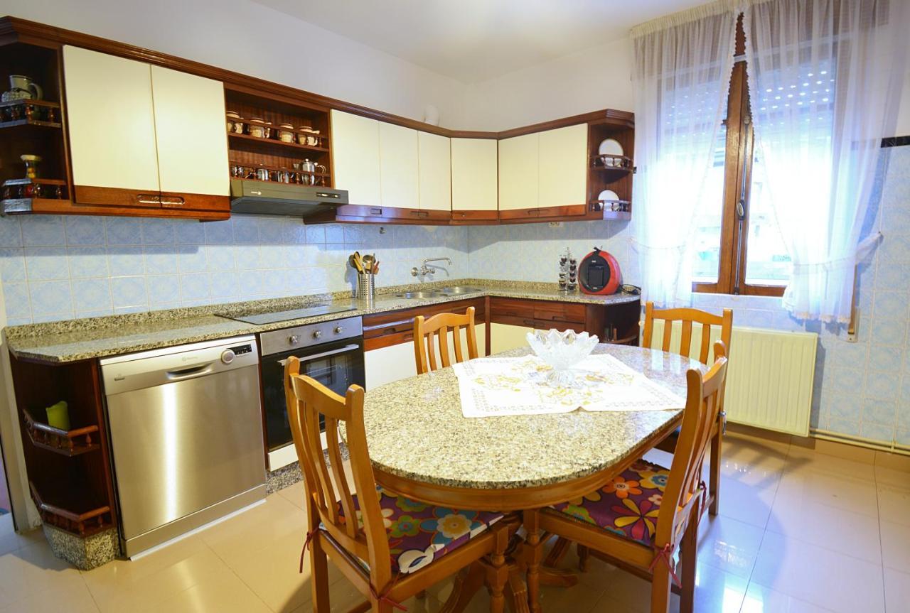 פונטה-ודרה Casa Con Jardin En Vilanova De Arousa מראה חיצוני תמונה