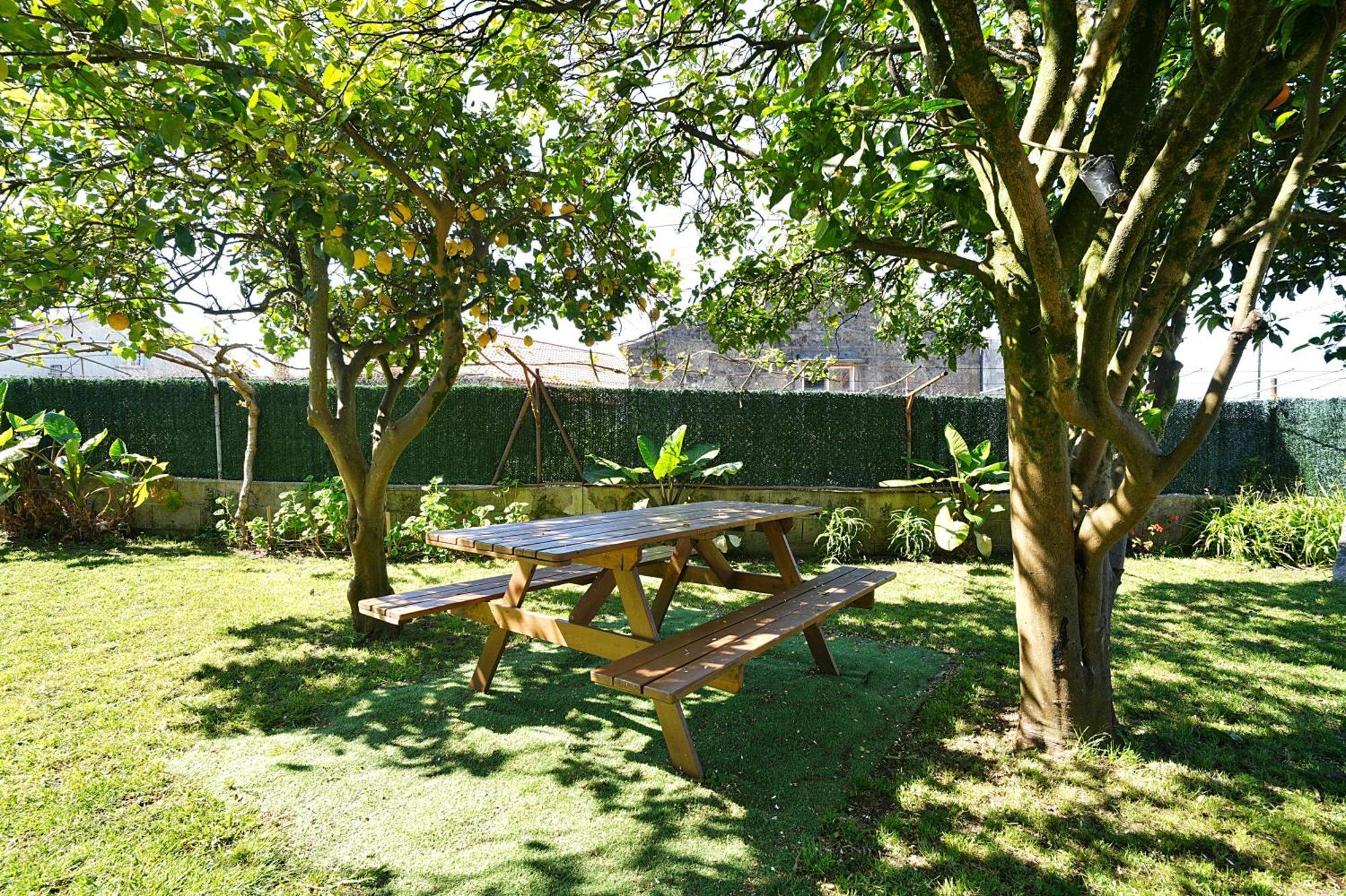 פונטה-ודרה Casa Con Jardin En Vilanova De Arousa מראה חיצוני תמונה